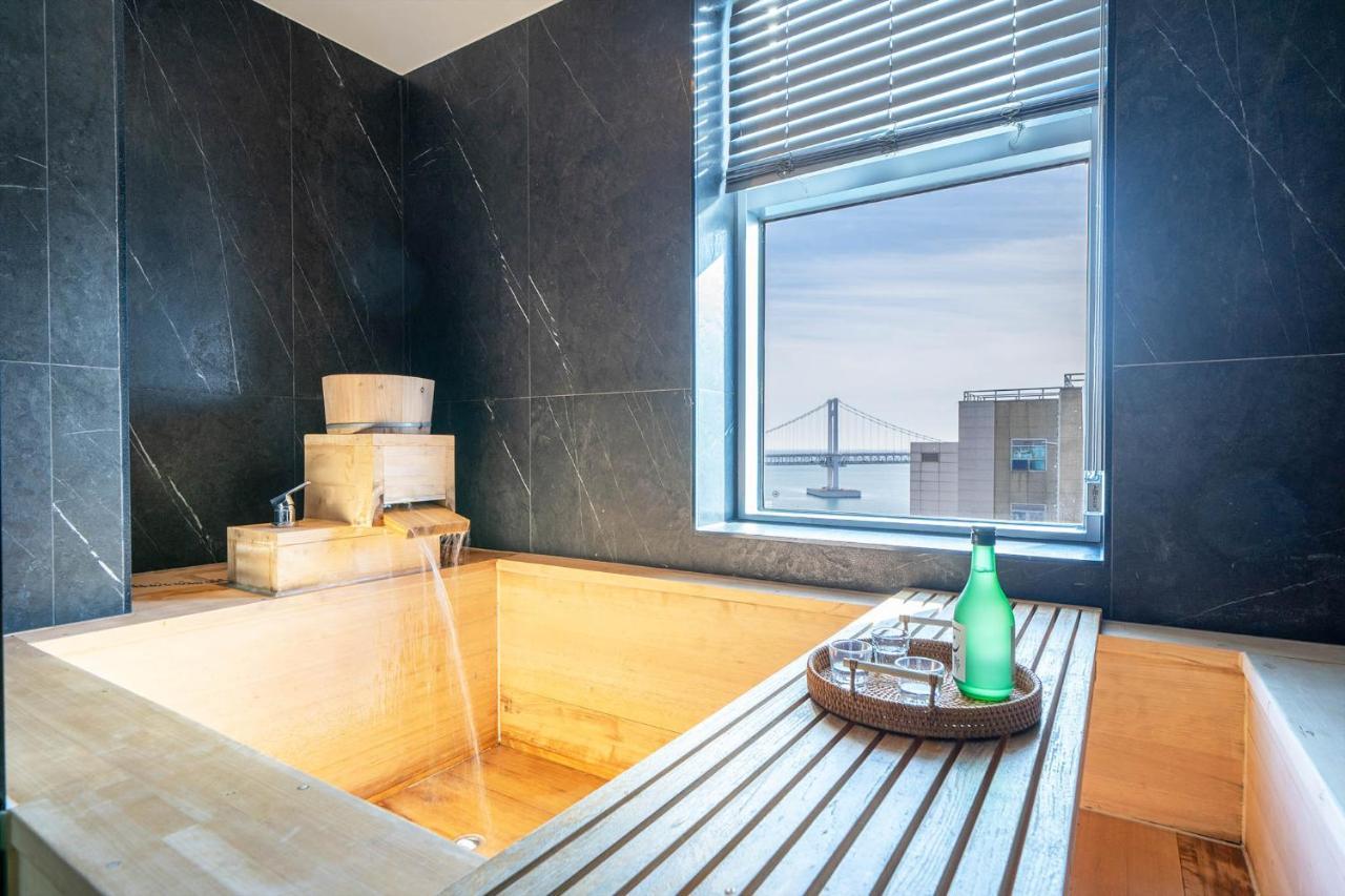Gwanganli The Club Hotel Busan Esterno foto